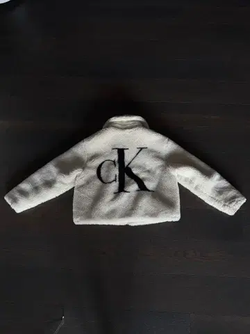 캘빈클라인 보아 화이트 아우터