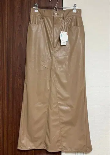 어반 리서치 나츄라글라세 에코 레더 스커트