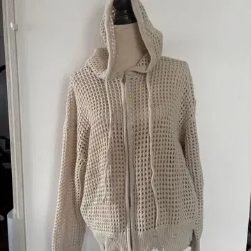 WEEKEND SEOUL 메쉬 후드티