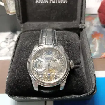 ARCA Futura 스켈레톤 자동 와인딩 손목시계