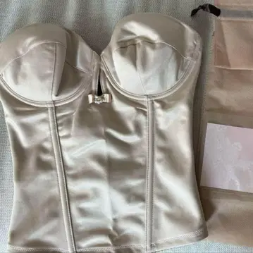 브라이덜 이너 뷔스티에 D75