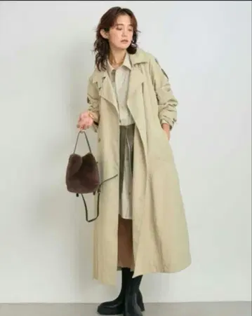 리브드 로와 오버 트렌치코트