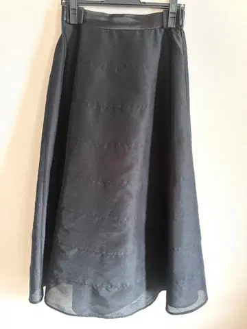 La boutique BonBon 시어 서큘러 절개 스커트