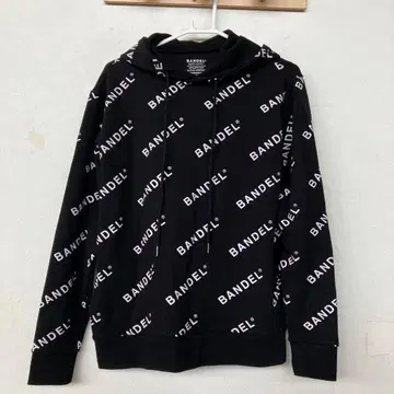 BANDEL 후드 부착 후드티 블랙