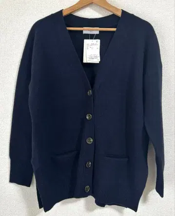 슬로브 이에나 니트