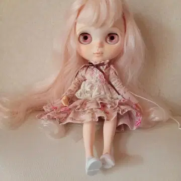 커스텀 아이시 인형 핑크 머리 주근깨 (본체)