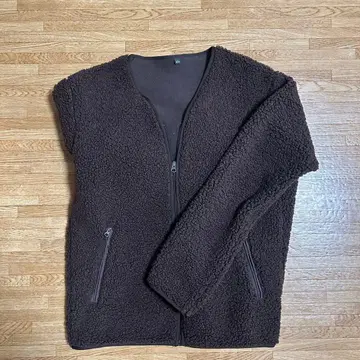 UNIQLO 다크 브라운 보아 집업 자켓