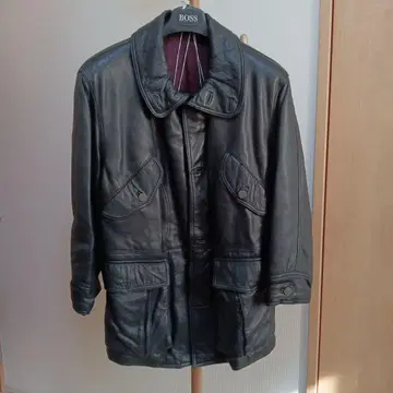 [새상품급] HUGO BOSS 휴고보스 가죽 하프 코트 M사이즈