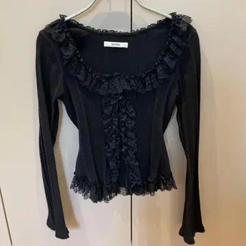 SNIDEL 프릴 니트 풀오버 네이비