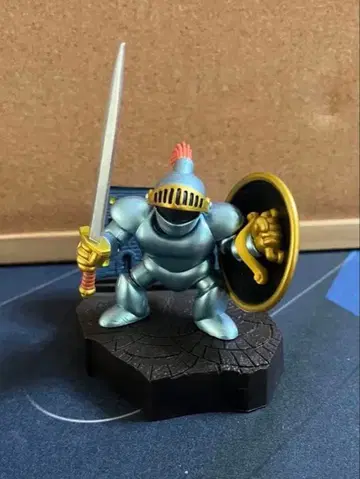 입체 몬스터 도감 방황하는 갑옷 피규어 드래곤 퀘스트