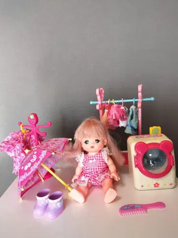 멜짱 인형과 의류, 잡화 세트