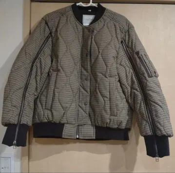 체크 무늬 퀼팅 봄버 자켓