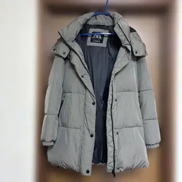 ZARA 카키 다운 자켓 후드 부착