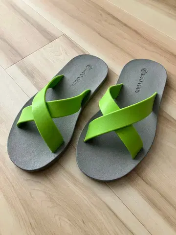 MOO CHUU 크로스 스트랩 샌들 37 그린