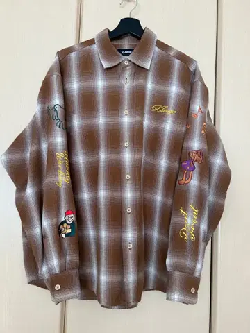 [ XLARGE ] 브라운 체크 무늬 플란넬 셔츠 자수 로고 L