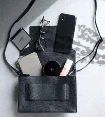 미사용 새상품 antiqua 미니 클러치백