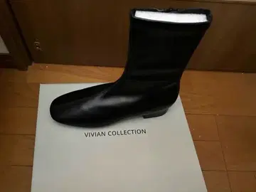 VIVIAN COLLECTION 블랙 숏부츠