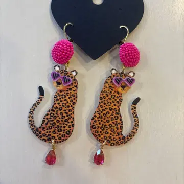 이케 이케 레오파드 귀걸이