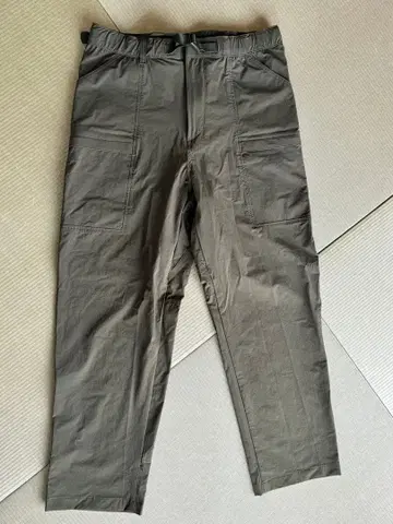 유니클로 기어 팬츠 올리브 그린 L 사이즈