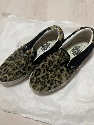 Vans 레오파드 무늬 슬립온