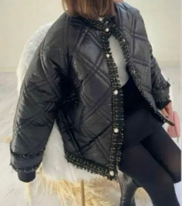 Myu 퀼팅 다운 숏 기장 코트 블랙