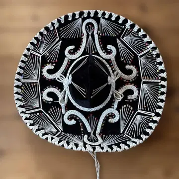 레어 자수 장식 블랙 솜브레로 멕시칸 햇