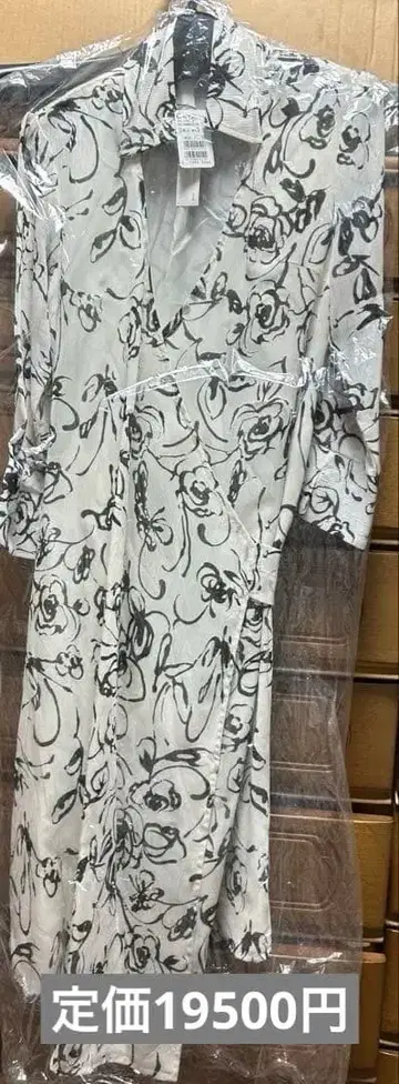 새상품 원피스 화이트