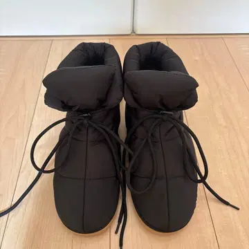 새상품 ZARA 부츠 뫼르통 블랙 37/24cm