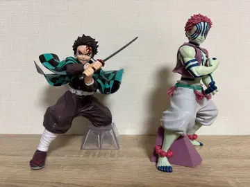 [ 세트 ] 귀멸의 칼날 탄지로 아카자 피규어