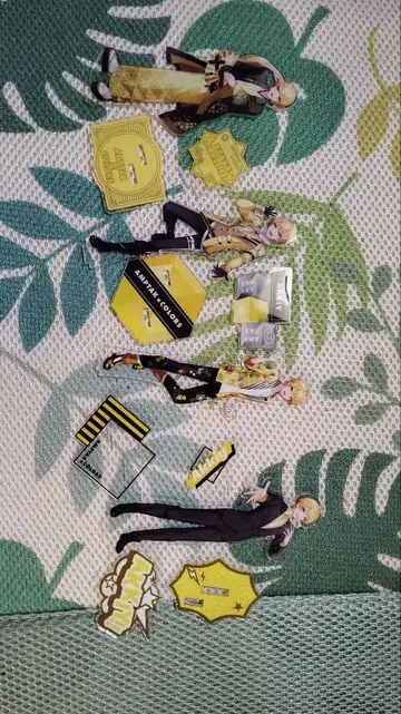 AMPTAK x COLORS 아크릴 스탠드