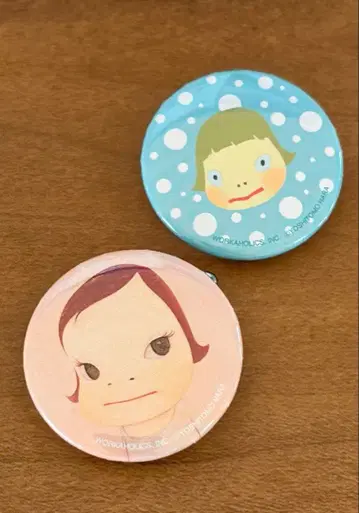 나라 요시토모 캔뱃지 2개 새상품급