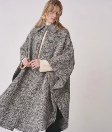 미라 오웬 Mila Owen 빅 칼라 케이프 코트