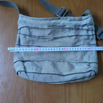 그레이 스트라이프 캔버스 숄더백