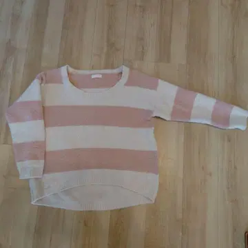 LIZ LISA 핑크 크림 스트라이프 니트