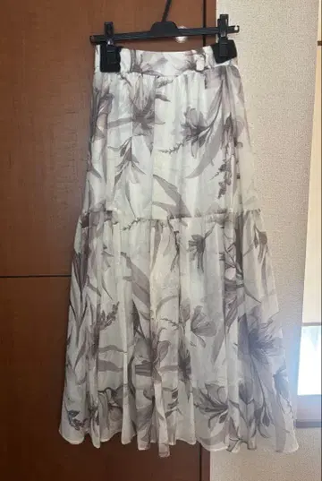 꽃무늬 스커트 마이 스트라다