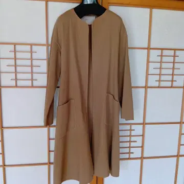 시빌라 베이지 노카라 롱 코트