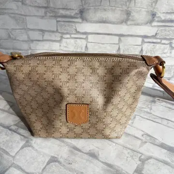 새상품급 셀린 베이지 캔버스 파우치