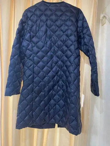 유니클로 울트라 라이트 다운 노카라 타운 코트 네이비 XL