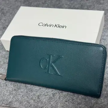 캘빈 클라인 다크 그린 가죽 장지갑 CK 로고