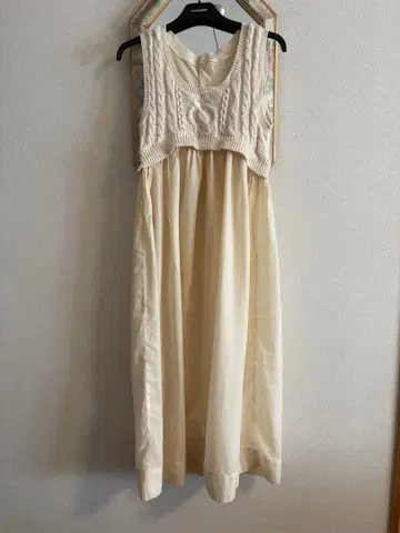 pristine 프리즘 니트 롱 원피스