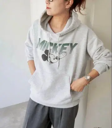 GOOD ROCK SPEED x Spick 별주 MICKEY SWEAT