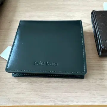 Saint Mode 고급 소가죽 접이식 지갑
