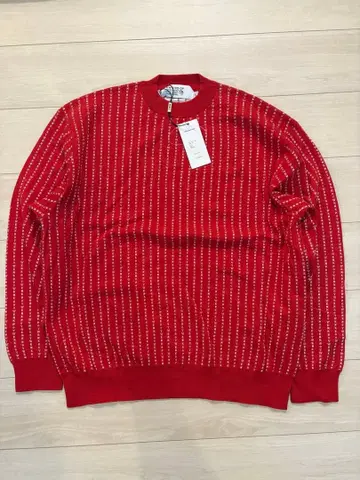 새상품 WEWILL 빨간색 스트라이프 로고 니트 스웨터