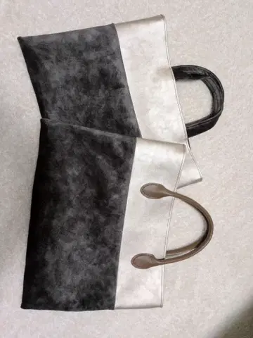 블랙/실버 토트백