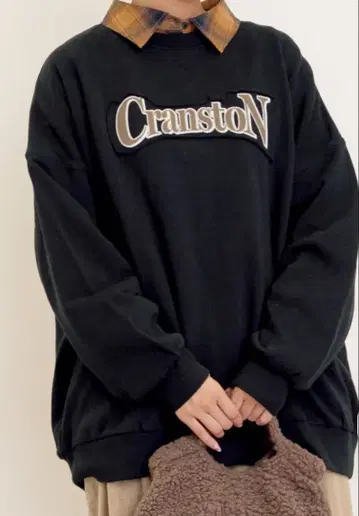 새상품 사만사 모스모스 그런지 로고 맨투맨 블랙