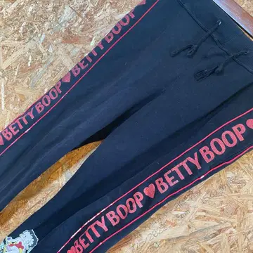 AE9215 BETTY BOOP 스웨트 팬츠 블랙 여성용