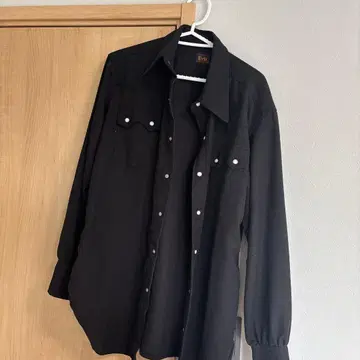 Evis 블랙 긴팔 셔츠