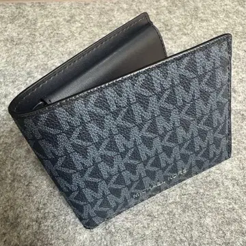 마이클코어스 접이식 지갑 네이비