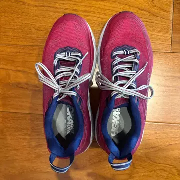 HOKA W BONDI 6 러닝화 핑크