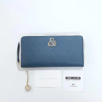 미사용품 핑키앤다이안 장지갑 가죽 펀칭 대용량